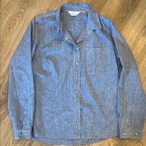 Orvis Chambray Blue Casual Button Down Shirt